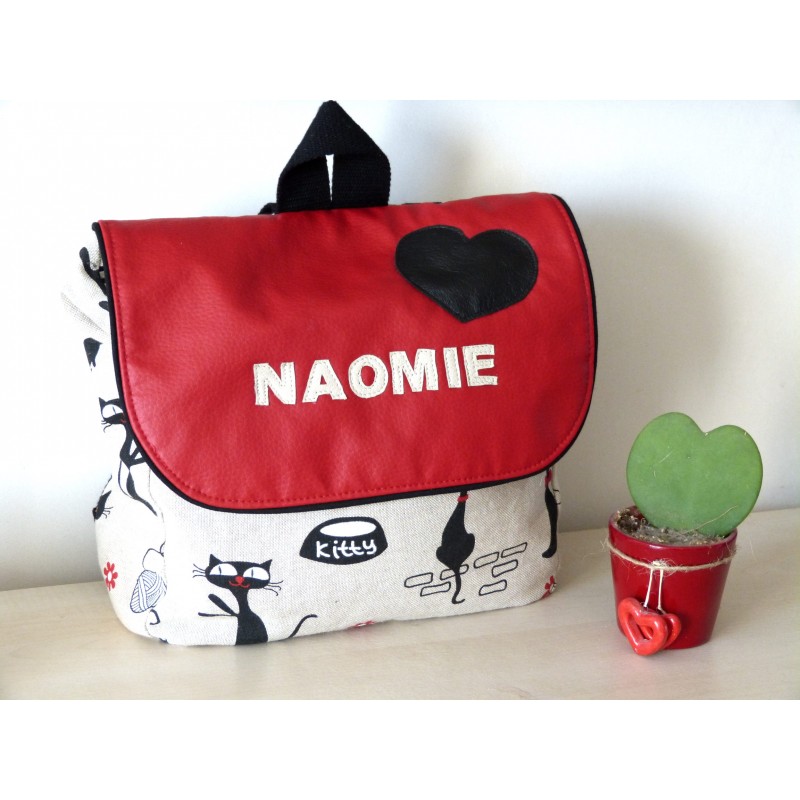 Sac à dos personnalisé - Un amour de chat. Bretelles réglables et prénom en cuir. Sac à dos personnalisé - Un amour de chat. Bretelles réglables et prénom en cuir.