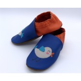 Chaussons en cuir souple - Oiseau bleu. Fait main et unique.