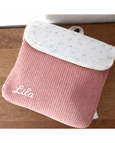 Sac à dos personnalisé - Petites fleurs. Pour l'école, la crèche, les voyages.