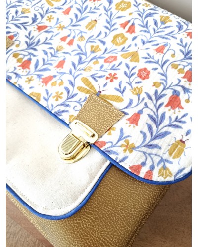Cartable personnalisé fleures et insectes. Sur-mesure