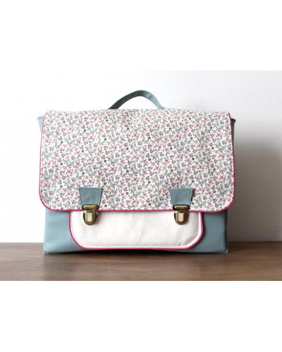 Cartable personnalisé petites felurs. Simili cuir et double gaze de coton.